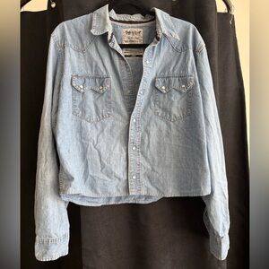 Vintage Levis • Denim Button-up Shirt (w/ frosted snap details)